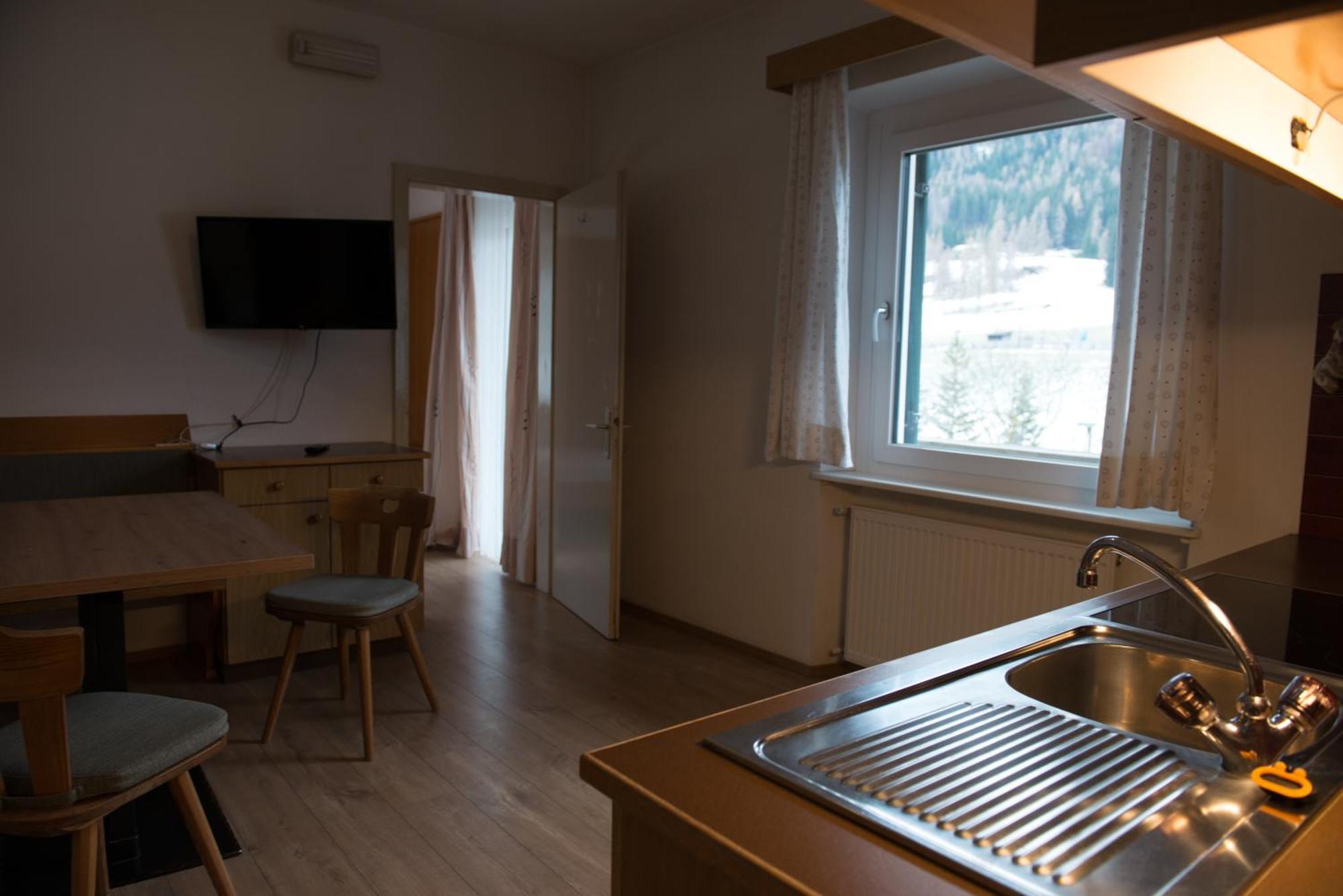 Garni Hofer Aparthotel Sexten Luaran gambar