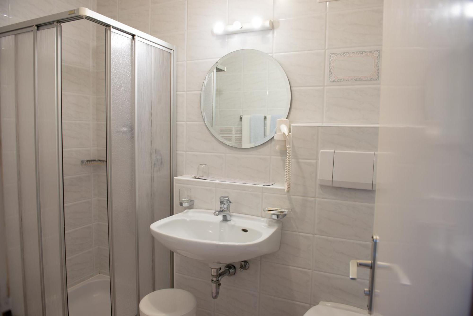 Garni Hofer Aparthotel Sexten Luaran gambar
