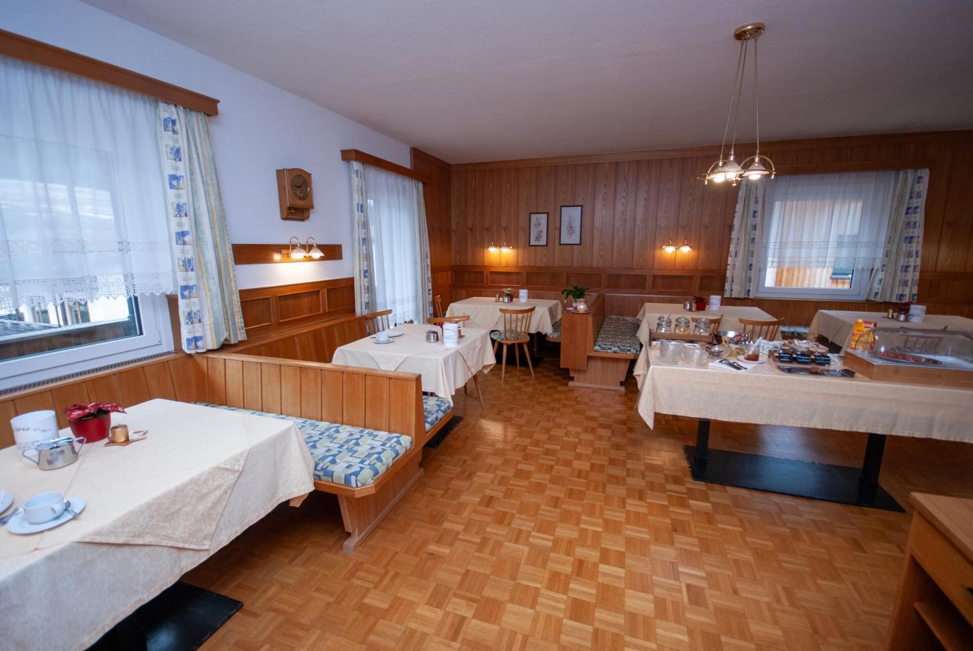 Garni Hofer Aparthotel Sexten Luaran gambar